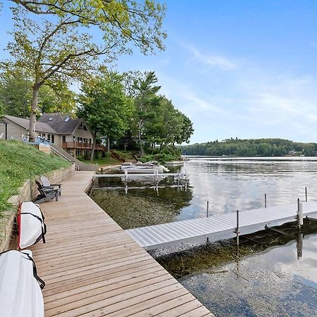 Newaygo Lakeside Getaway With Dock, Firepit, Grill מראה חיצוני תמונה
