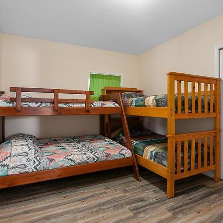Newaygo Lakeside Getaway With Dock, Firepit, Grill מראה חיצוני תמונה