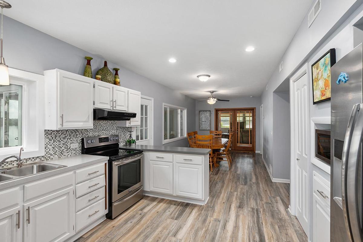 Newaygo Lakeside Getaway With Dock, Firepit, Grill מראה חיצוני תמונה